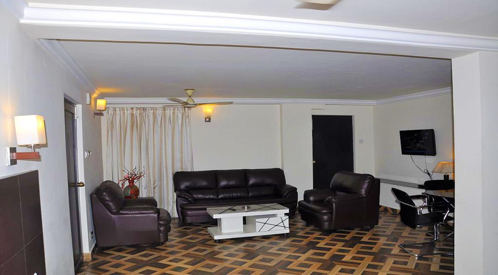 Aditya Palace Hotel Rājahmundry Kültér fotó