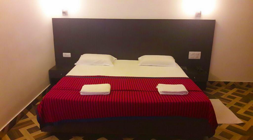 Aditya Palace Hotel Rājahmundry Kültér fotó