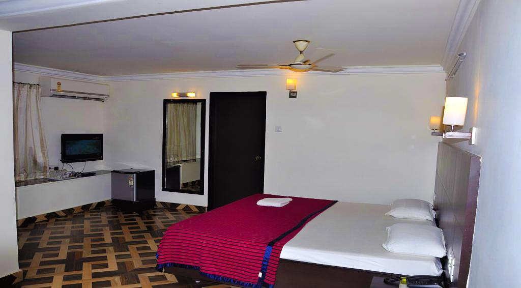 Aditya Palace Hotel Rājahmundry Kültér fotó